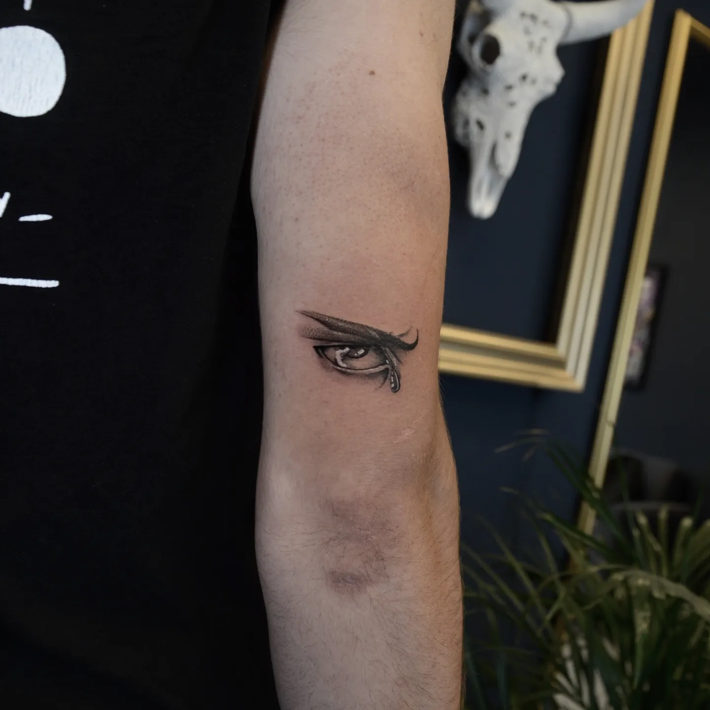 galerie tatuaje top notch tattoo roman - tatuaj alb-negru